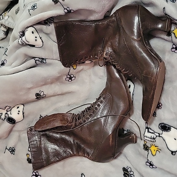 Vintage victorian lace up boots - Picture 5 of 8